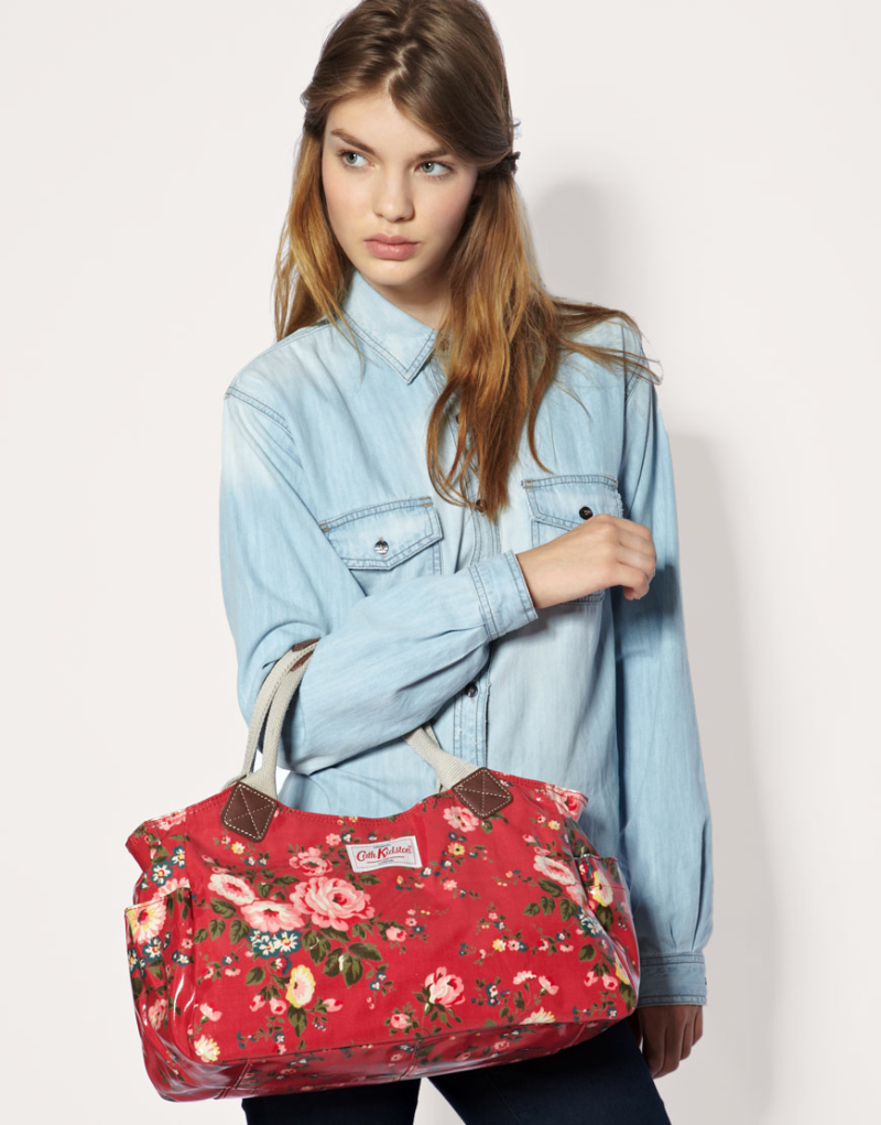 Женская сумка с ярким цветочным узором, Cath Kidston