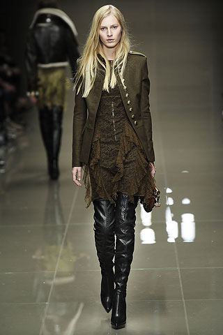 Ботфорты из гладкой черной кожи, Burberry Prorsum