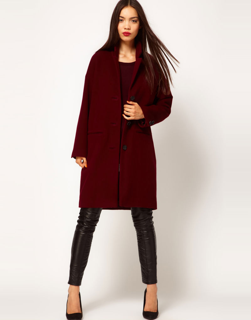 Девушка в бордовом пальто из кашемира, Dagmar