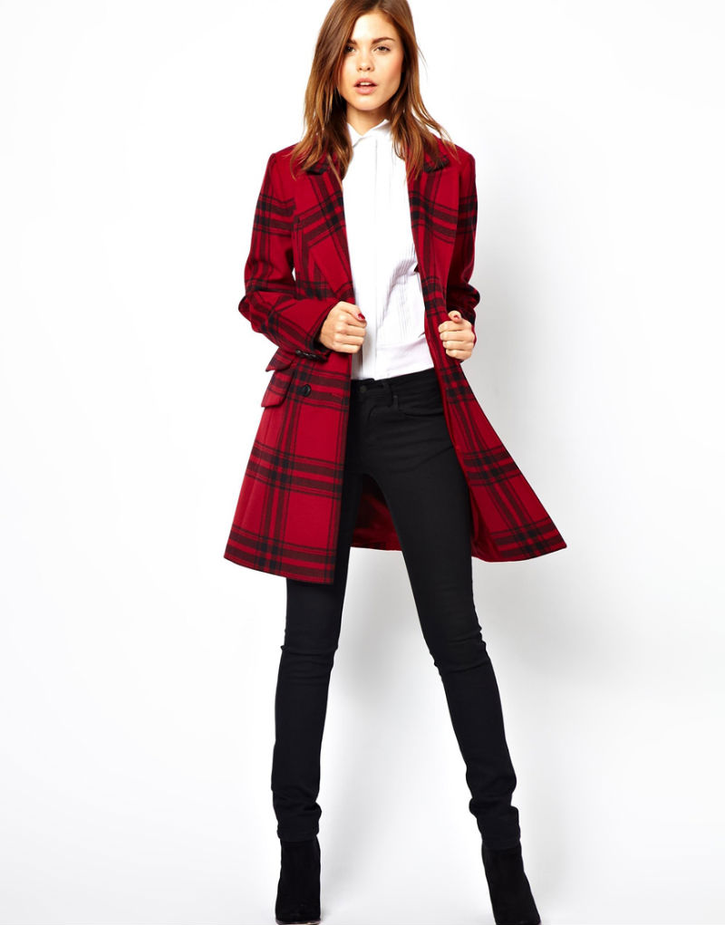 Девушка в красном клетчатом шерстяном пальто, Karen Millen