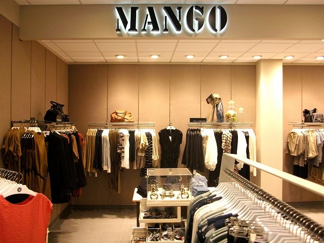 Интерьер магазина Mango