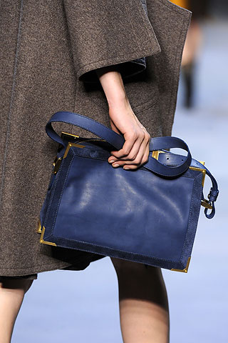 Синяя женская сумочка из кожи, Fendi