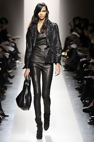 Кожаная майка и леггинсы, Bottega Veneta