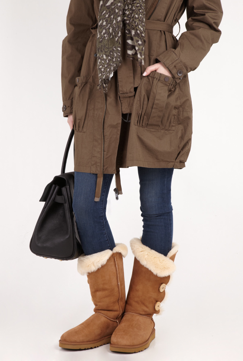    , UGG Australia