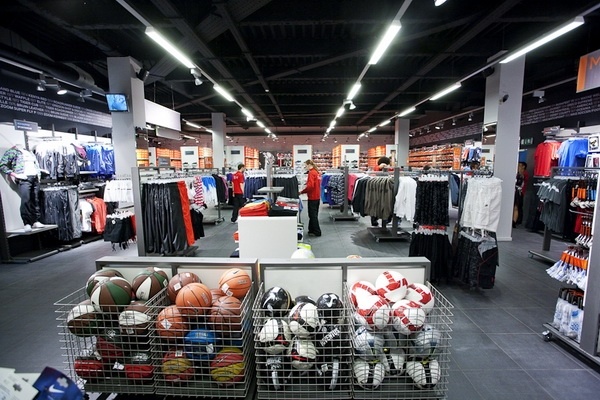 Московский дискоунтер NIKE на Новослободской